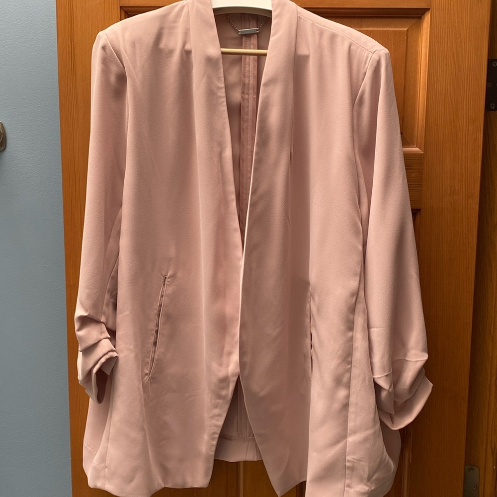 Open front blazer with pockets, 3/4 ruched sleeves